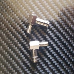 Raccord durite 90°  M5