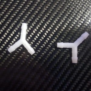 Raccord Y Graupner 562.4 tuyau 4mm