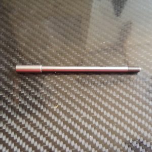 Axe 4,75mm  embout carré