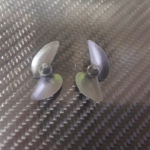 Hélices Graupner M4 30mm G et D