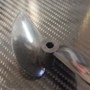 Hélice Graupner 2317.70, droite