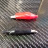 Pinces crocodile rouge et noire – Image 2
