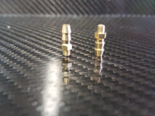 Raccord durite M 3 long 13