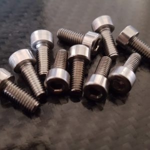 VIS 6 pans tête cylindrique-A2-M4 X L6