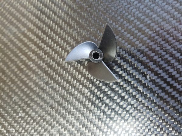 HÉLICE CARBONE TRIPALES 436/3 G