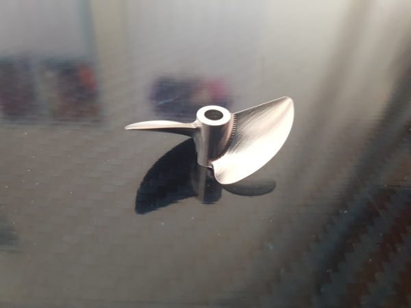 Hélice 4mm X 36 revers