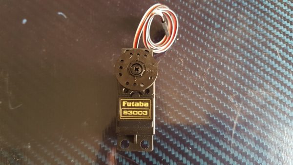 Futaba servo standard S3003