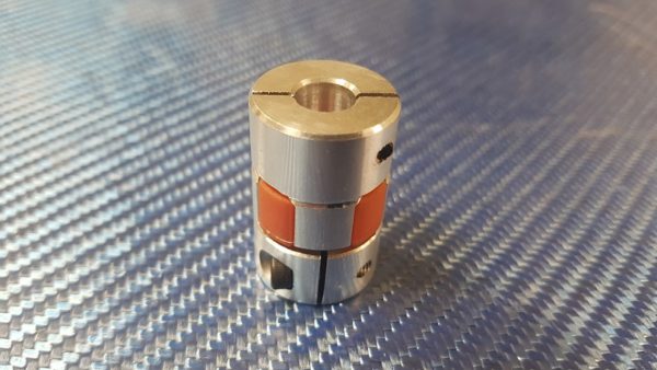Pince aluminium 8 x 8mm