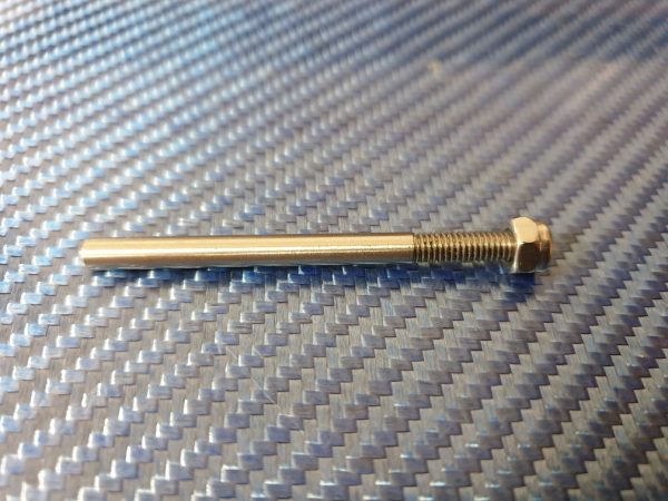 Axe de 4 x 55mm trou de 2mm